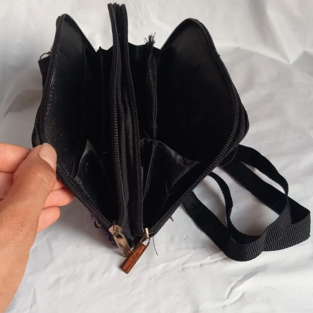 N/A adjustable shoulder
